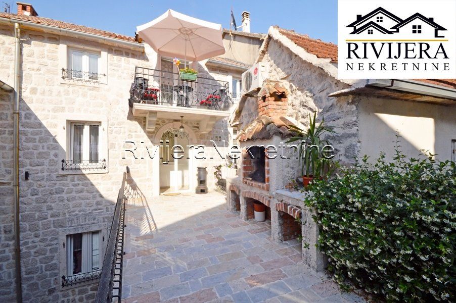 Casa en Risan, Montenegro, 130 m2 - imagen 1