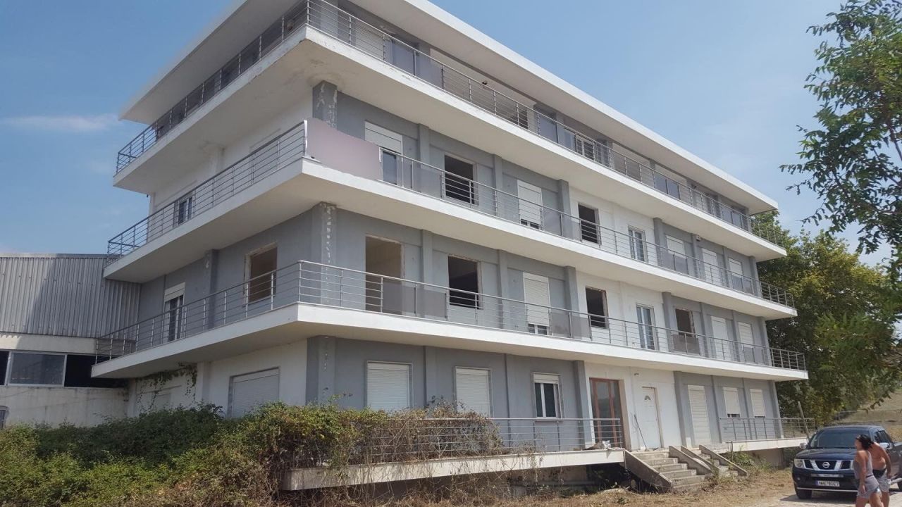 Flat in Chalkidiki, Greece, 6 000 sq.m - picture 1