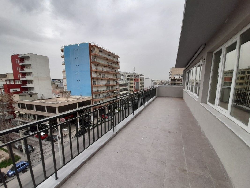 Gewerbeimmobilien in Thessaloniki, Griechenland, 1 000 m2 - Foto 1