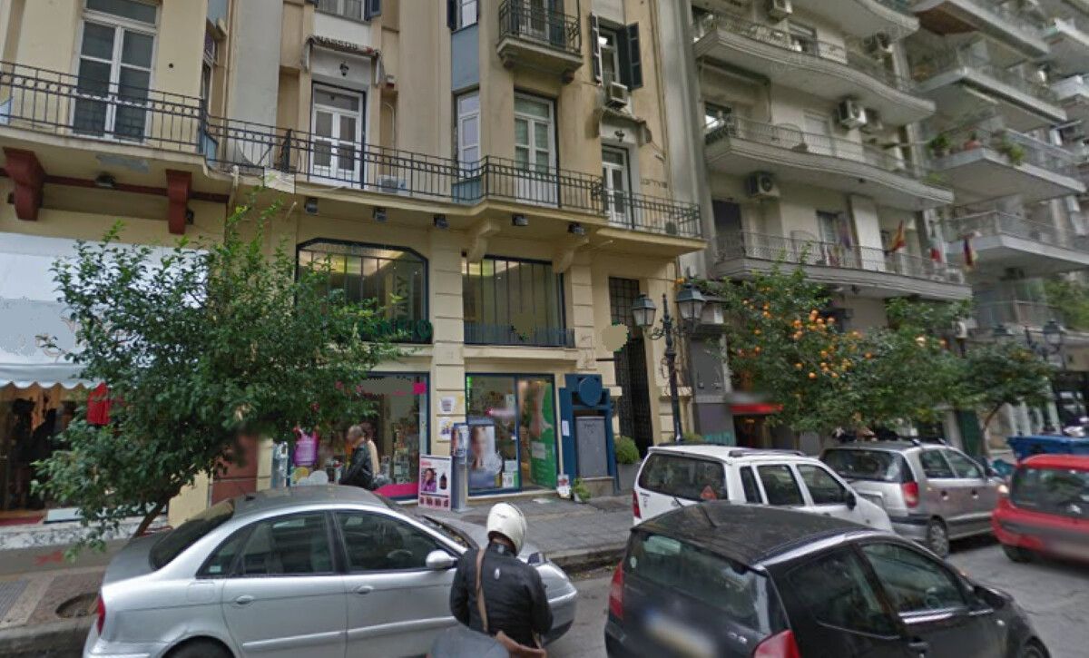 Commercial property in Thessaloniki, Greece, 129 sq.m - picture 1