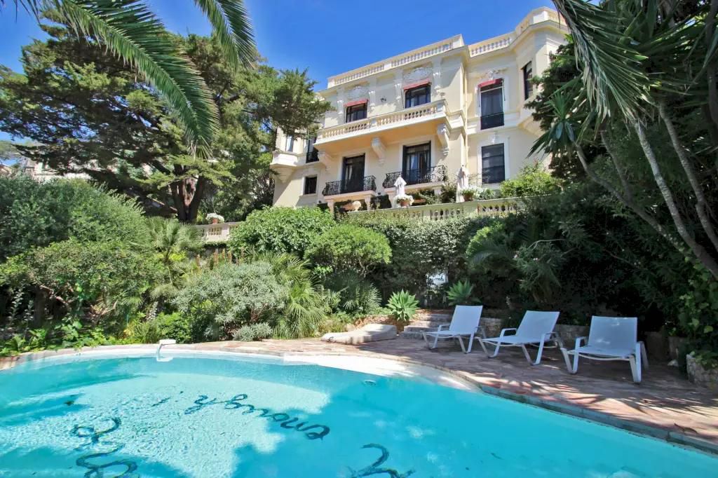Villa in Cap d'Ail, France, 500 sq.m - picture 1