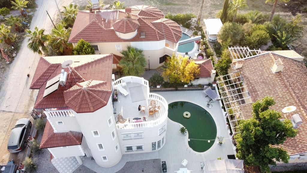Villa en Avsallar, Turquia, 300 m2 - imagen 1