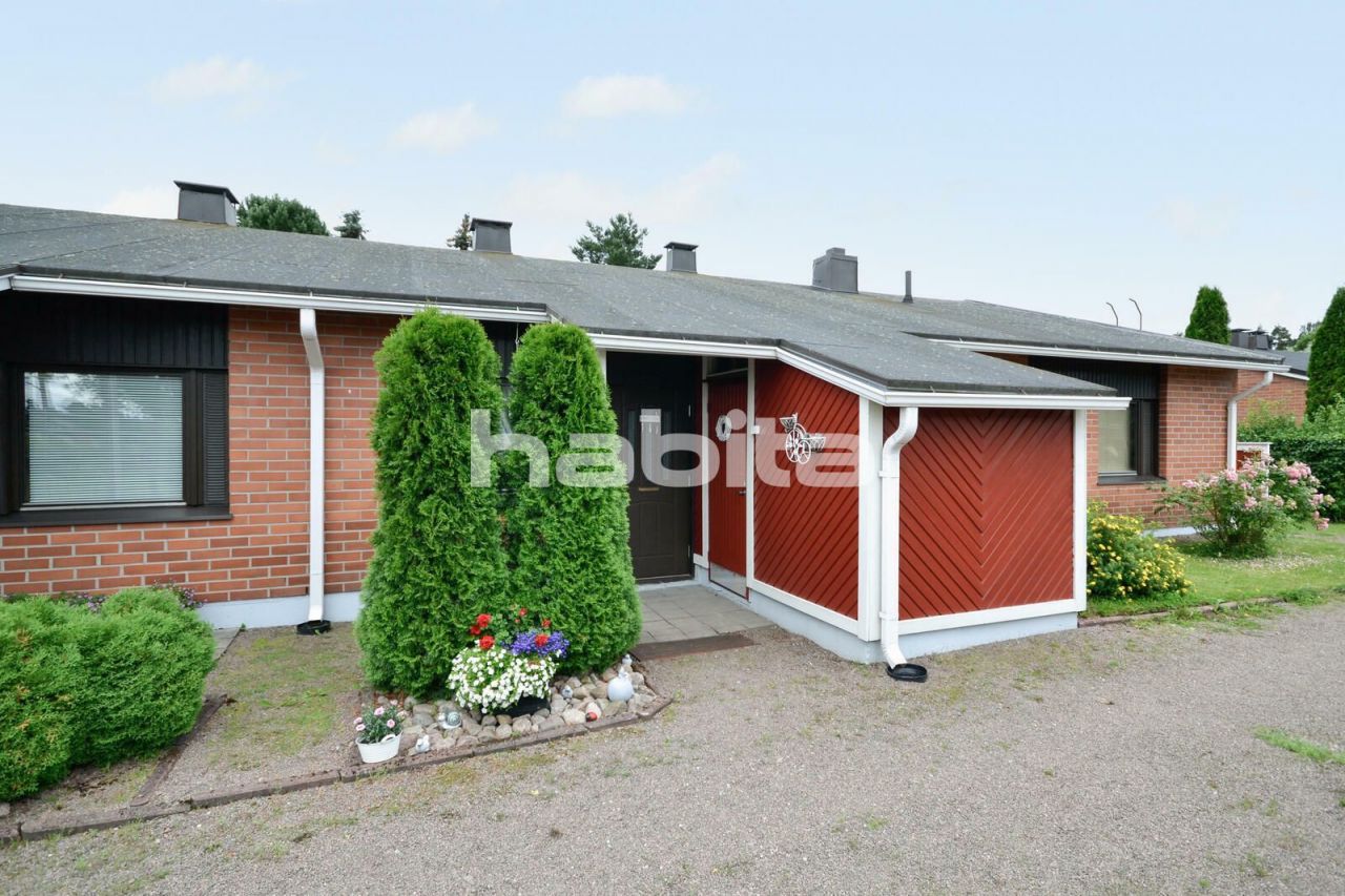 Flat in Kotka, Finland, 74.5 sq.m - picture 1