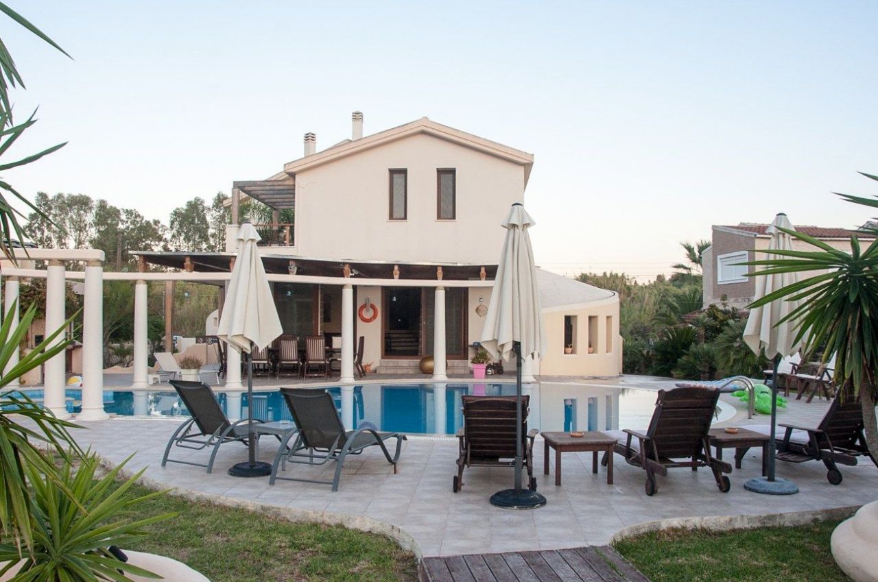 Villa on Corfu, Greece, 343 sq.m - picture 1