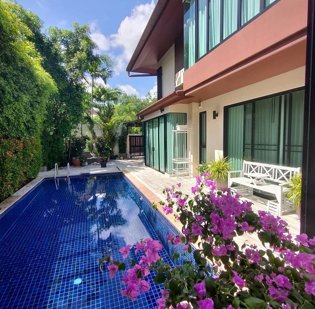 Villa in Phuket, Thailand, 200 sq.m - picture 1
