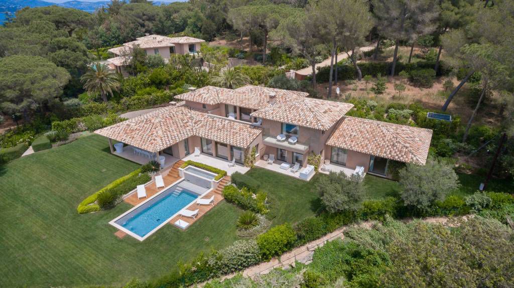 Villa in Saint-Tropez, France, 500 sq.m - picture 1