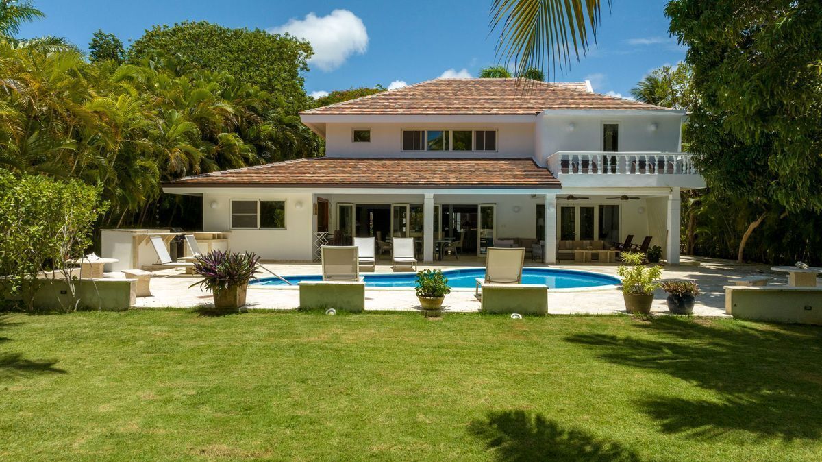 Villa en Punta Cana, República Dominicana, 400 m2 - imagen 1