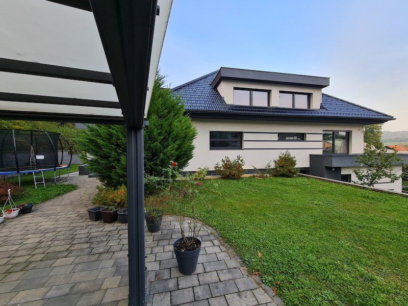 House in Grosuplje, Slovenia, 382 sq.m - picture 1