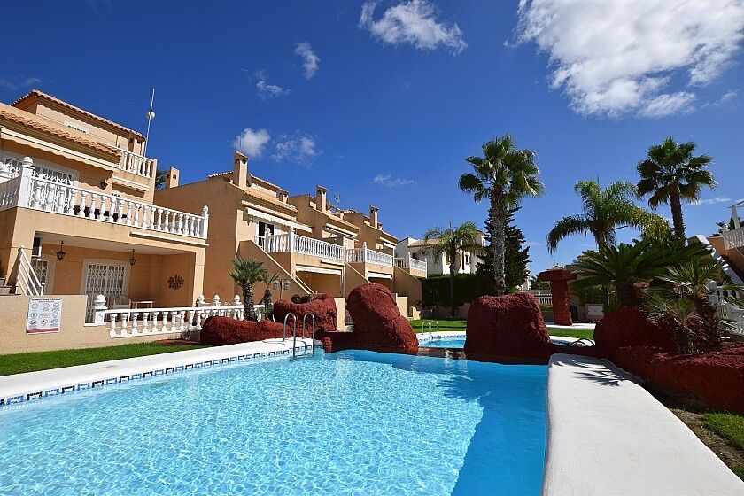 Villa in Orihuela Costa, Spain, 180 sq.m - picture 1