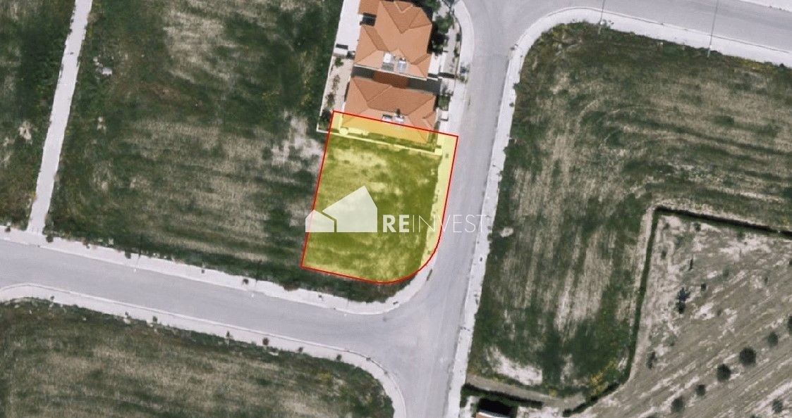 Land in Larnaca, Cyprus, 597 sq.m - picture 1