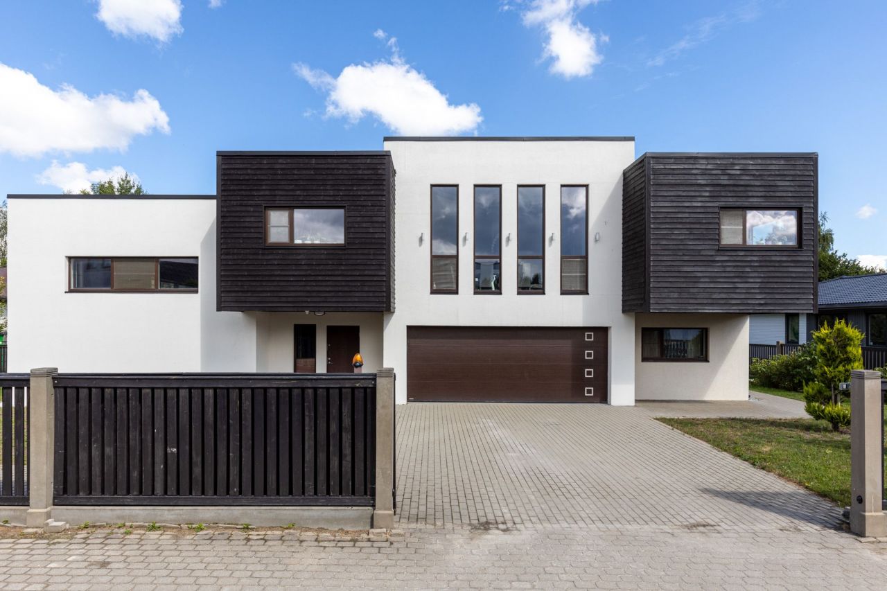 Casa en Distrito de Riga, Letonia, 562.6 m2 - imagen 1
