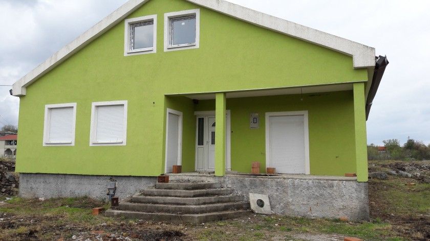 Maison à Danilovgrad, Monténégro, 178 m2 - image 1