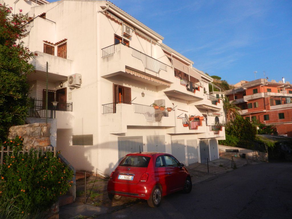 Flat in Scalea, Italy, 60 sq.m - picture 1