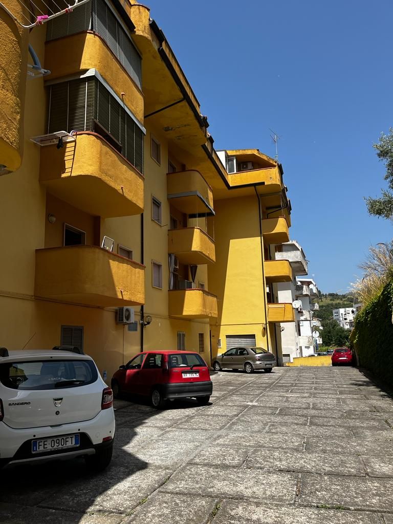 Appartement à Scalea, Italie, 40 m2 - image 1