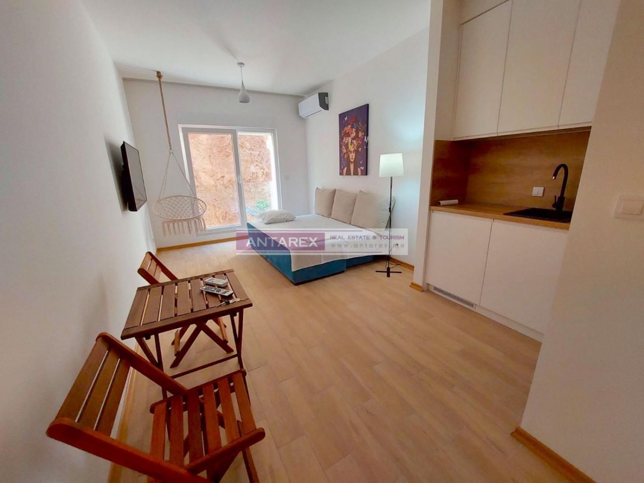 Apartment in Budva, Montenegro, 27 sq.m - picture 1