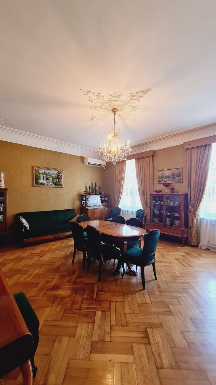 Casa en Batumi, Georgia, 500 m2 - imagen 1