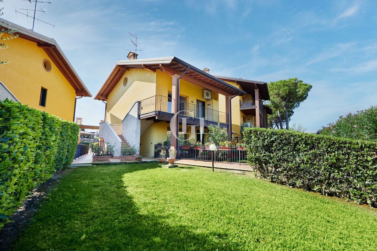 Casa adosada por Lago de Garda, Italia, 135 m2 - imagen 1
