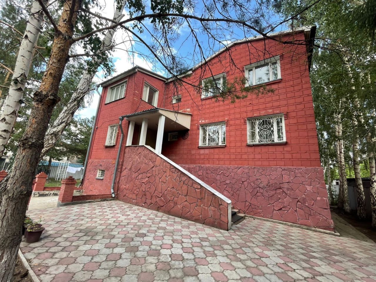 Villa Nursultan, Kazakhstan, 400 sq.m - picture 1