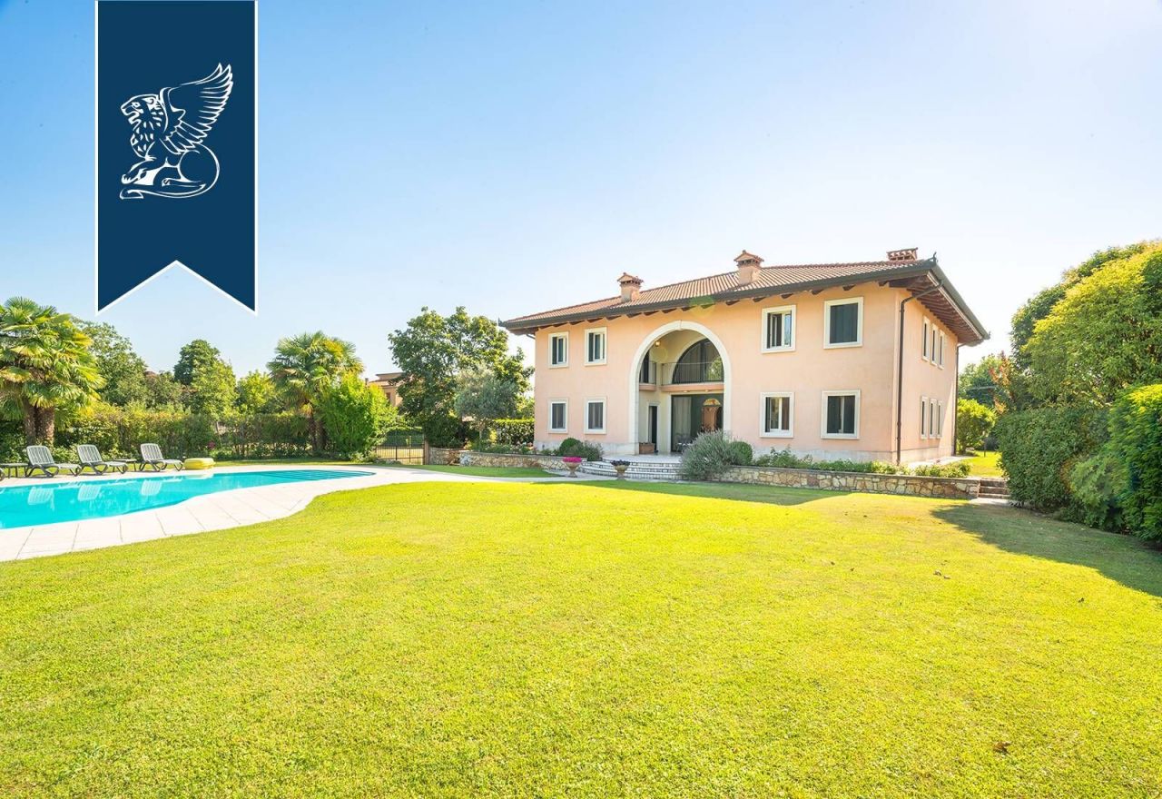 Villa in Vicenza, Italy, 500 sq.m - picture 1