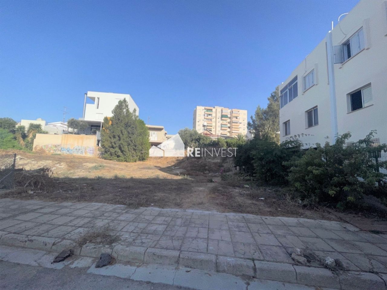 Land in Nicosia, Cyprus, 806 sq.m - picture 1