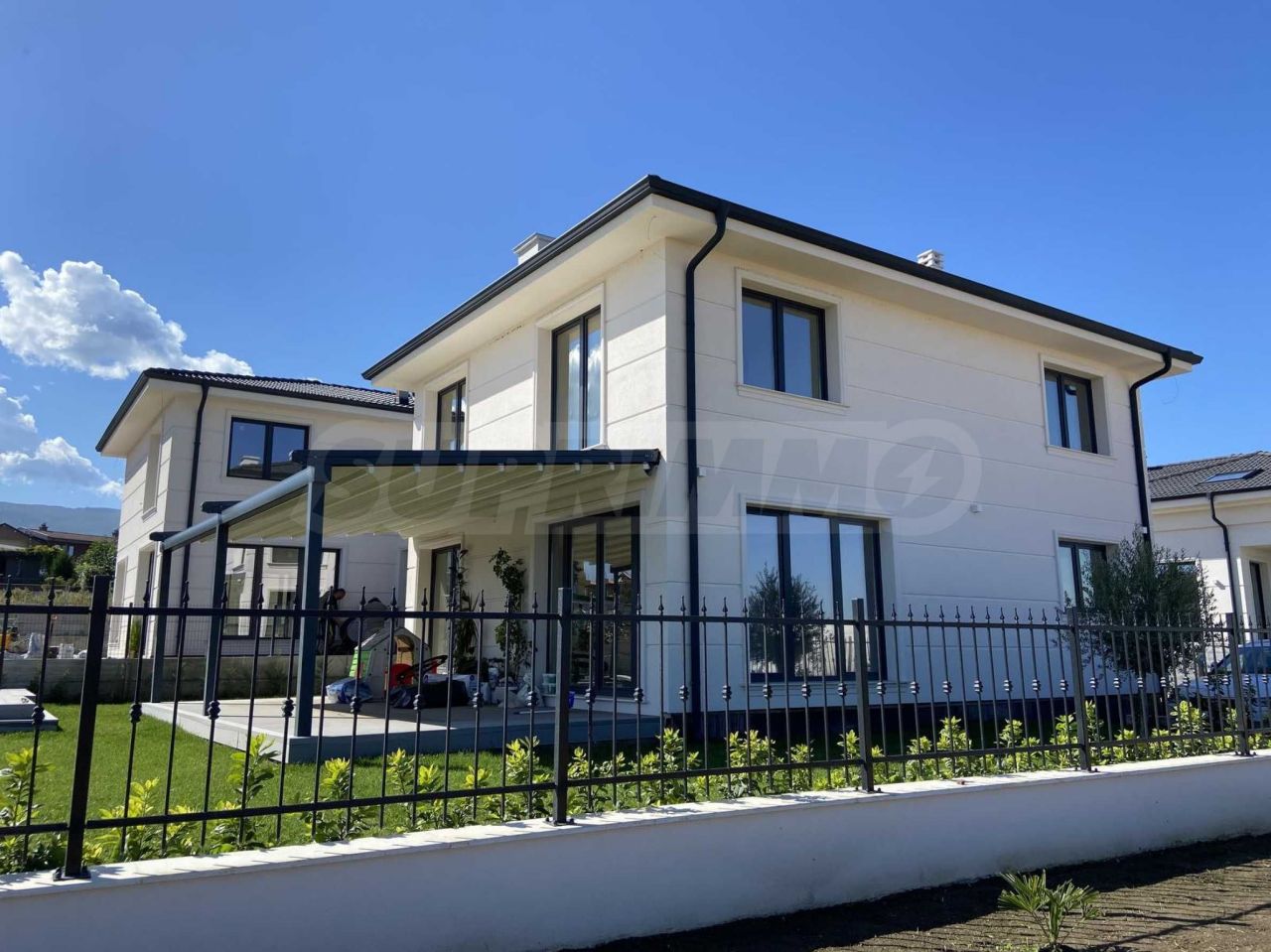 House Belashtitsa, Bulgaria, 245 sq.m - picture 1