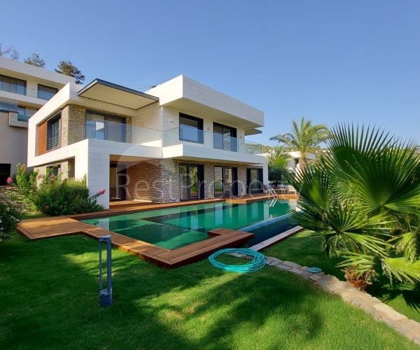 Villa à Bodrum, Turquie, 813 m2 - image 1
