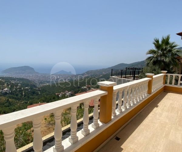 Villa in Alanya, Turkey, 650 sq.m - picture 1