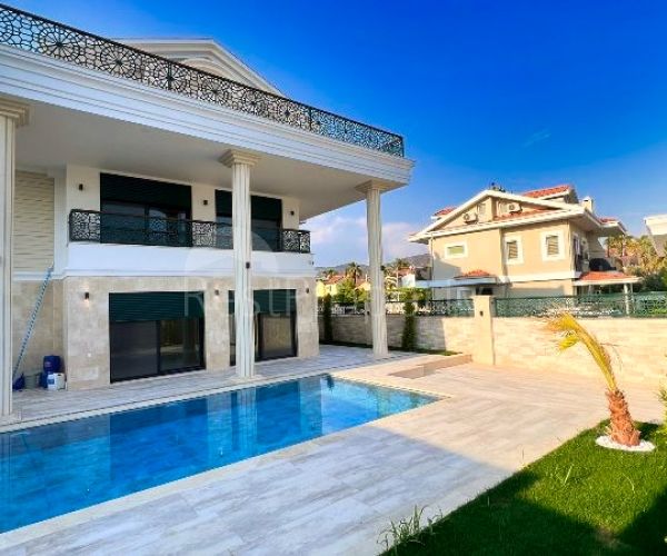 Villa en Fethiye, Turquia, 300 m2 - imagen 1