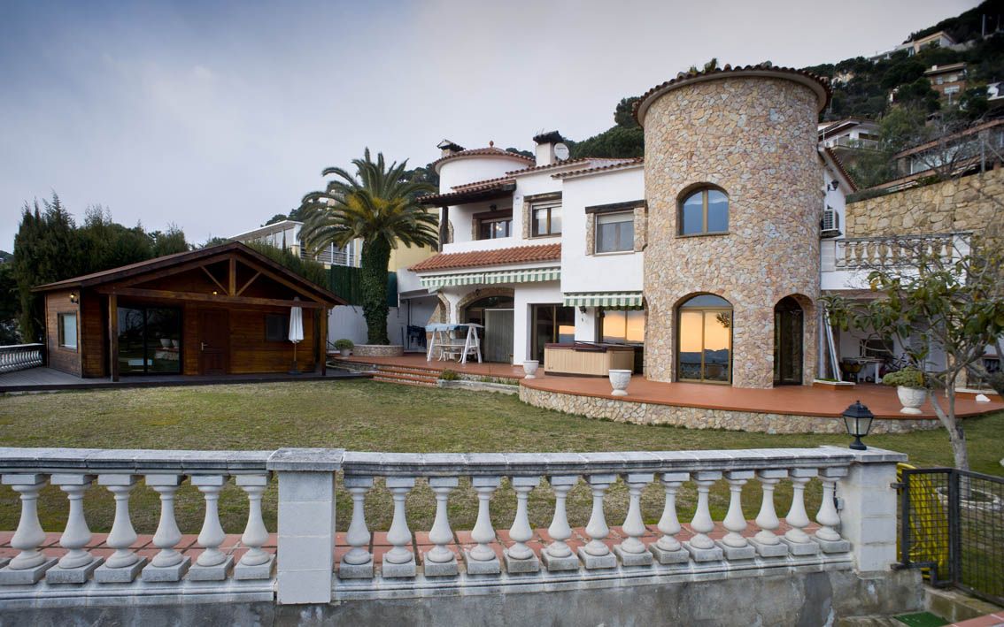 Villa in Lloret de Mar, Spanien, 320 m2 - Foto 1