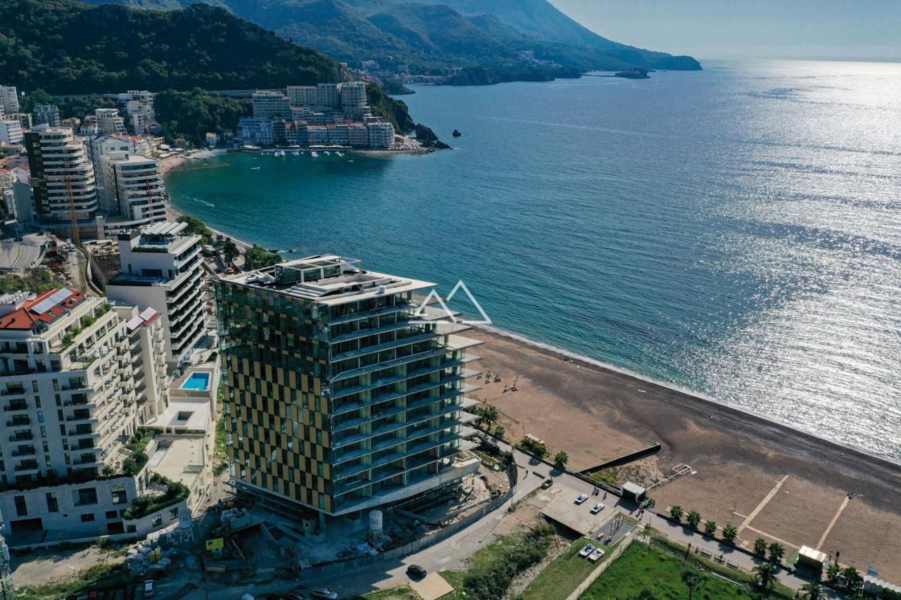 Apartment in Becici, Montenegro, 35 m2 - Foto 1