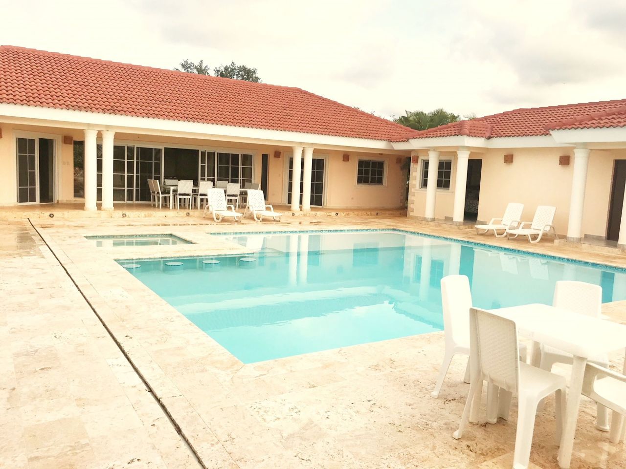 Villa en Sosúa, República Dominicana, 337 m2 - imagen 1
