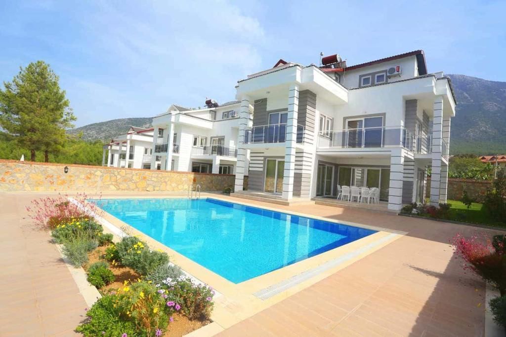 Villa en Fethiye, Turquia, 180 m2 - imagen 1