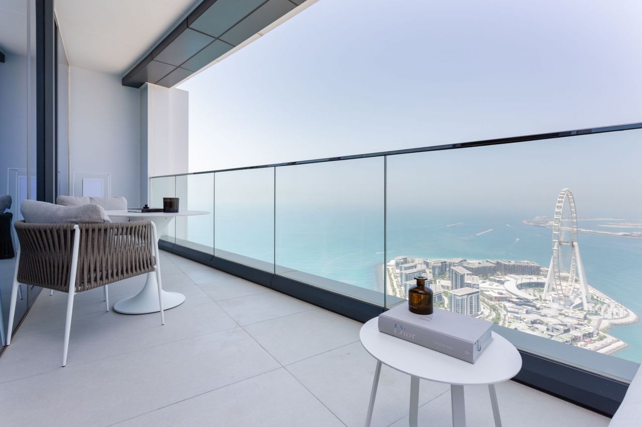 Apartamento en Dubái, EAU, 120 m2 - imagen 1