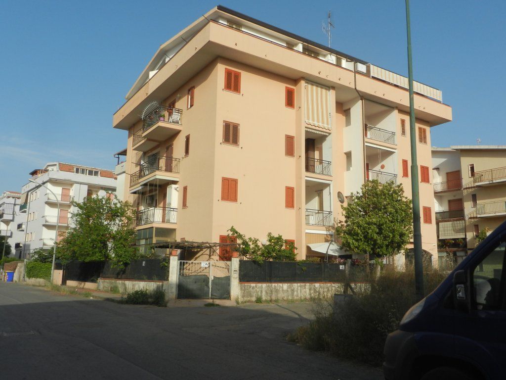 Flat in Scalea, Italy, 91 sq.m - picture 1