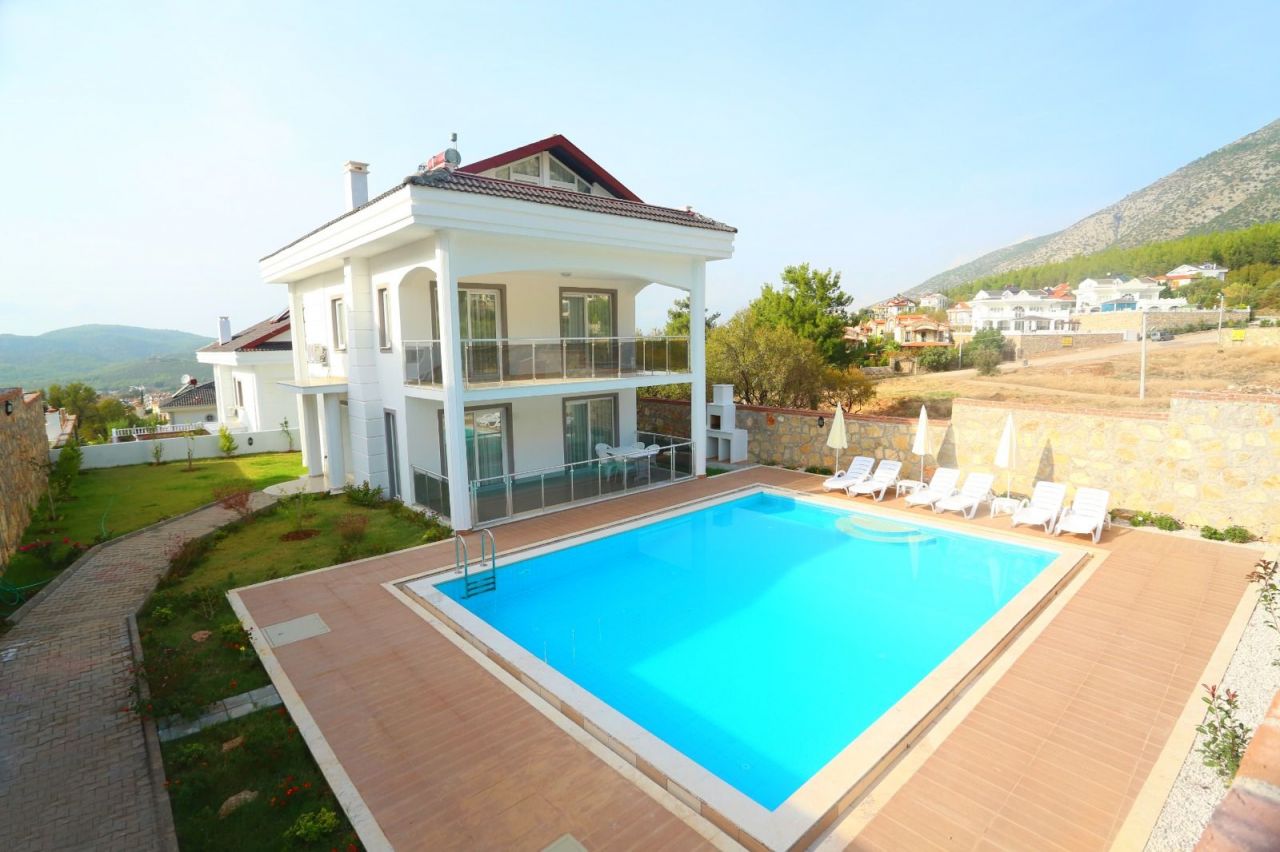 Villa in Ovacik, Turkey, 180 sq.m - picture 1