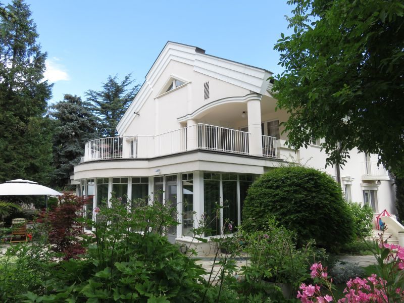 Villa in Budapest, Hungary, 530 sq.m - picture 1