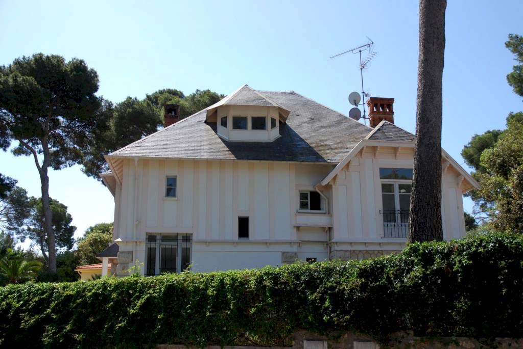 Villa in Roquebrune Cap Martin, France, 300 m² - picture 1