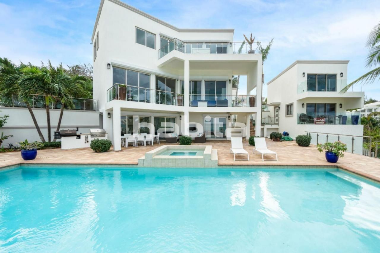 Maison New Providence, Bahamas, 445.93 m2 - image 1