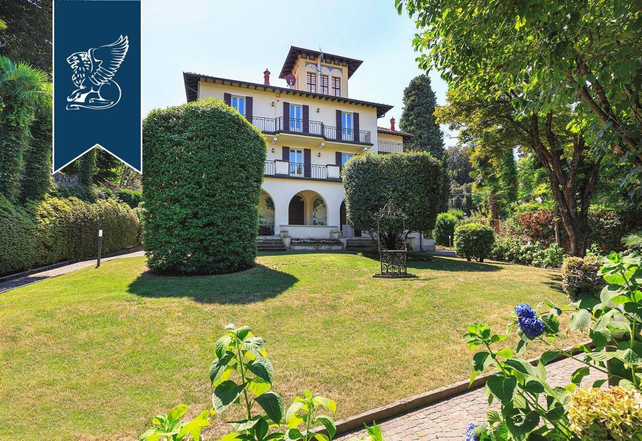 Villa en Stresa, Italia, 500 m2 - imagen 1