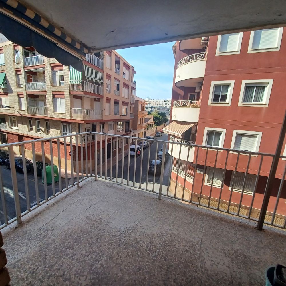 Flat in Torrevieja, Spain, 98 sq.m - picture 1