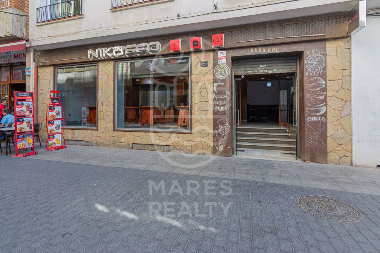 Cafe, restaurant in Lloret de Mar, Spain, 250 sq.m - picture 1