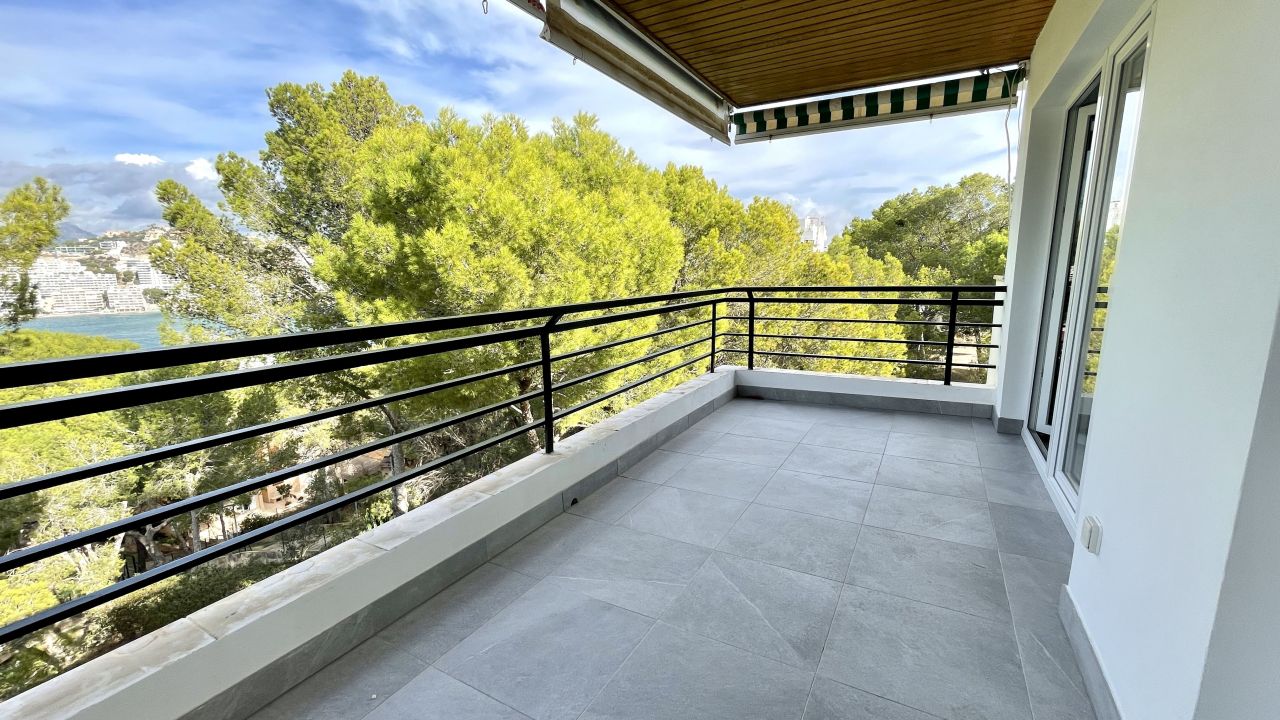 Penthouse in Santa Ponsa, Spain, 76 sq.m - picture 1