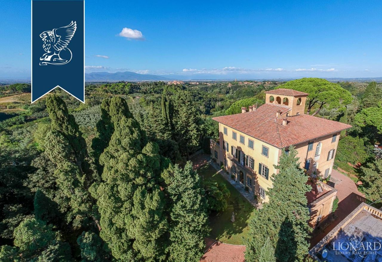 Villa à Pise, Italie, 1 000 m2 - image 1