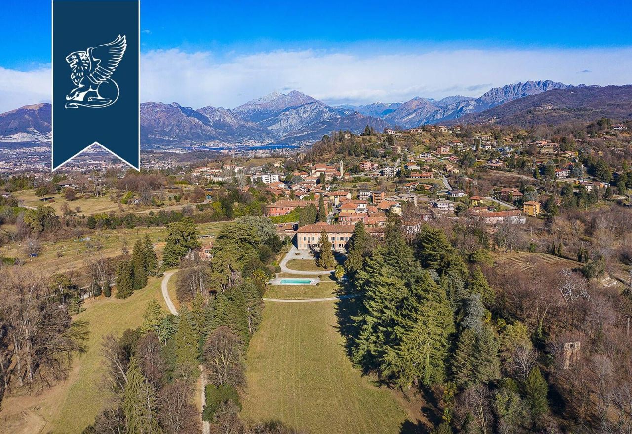 Villa en Sirtori, Italia, 3 500 m2 - imagen 1