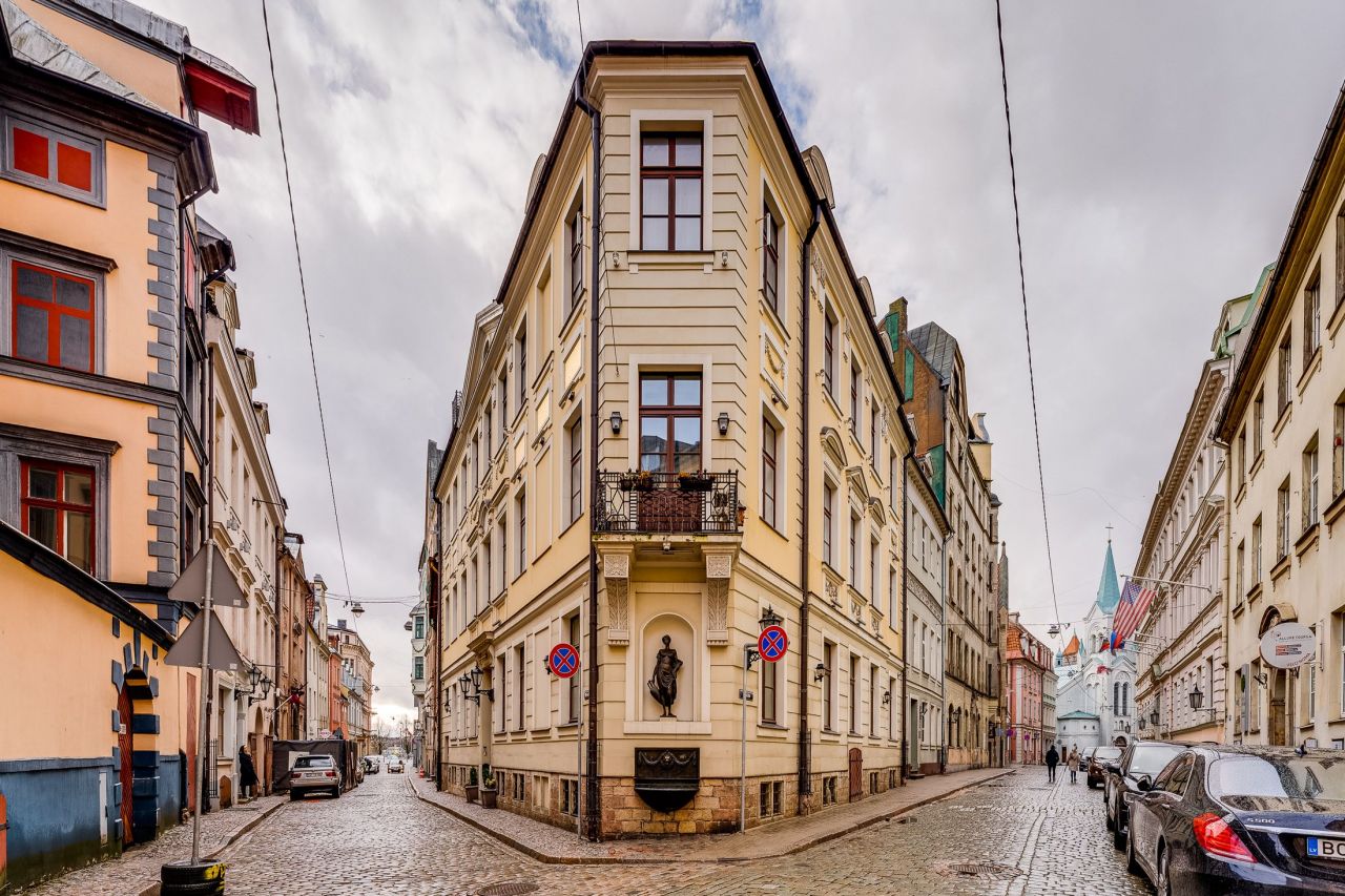 Casa en Riga, Letonia, 902 m2 - imagen 1