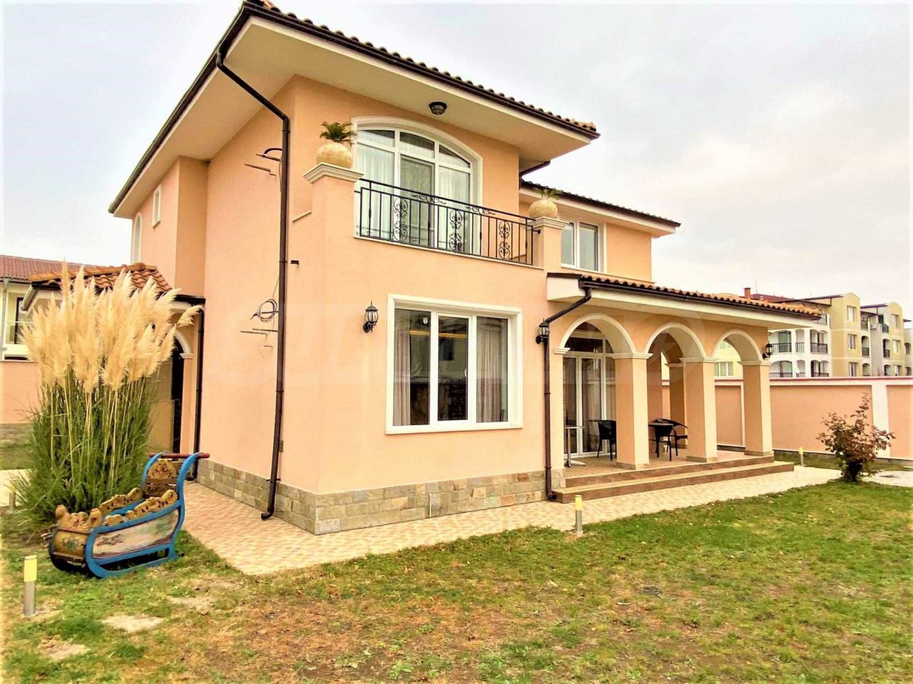 House in Ravda, Bulgaria, 230 sq.m - picture 1