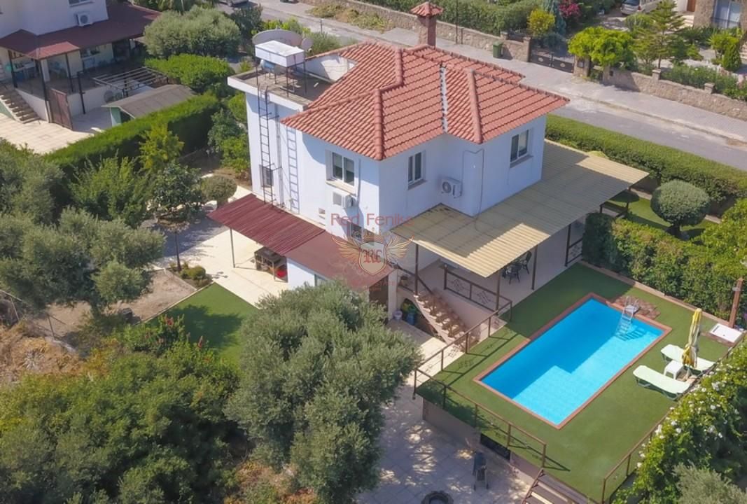 House in Kyrenia, Cyprus, 180 sq.m - picture 1