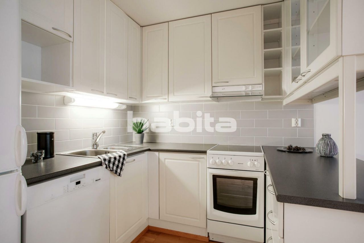 Apartment in Lahti, Finland, 41.5 sq.m - picture 1