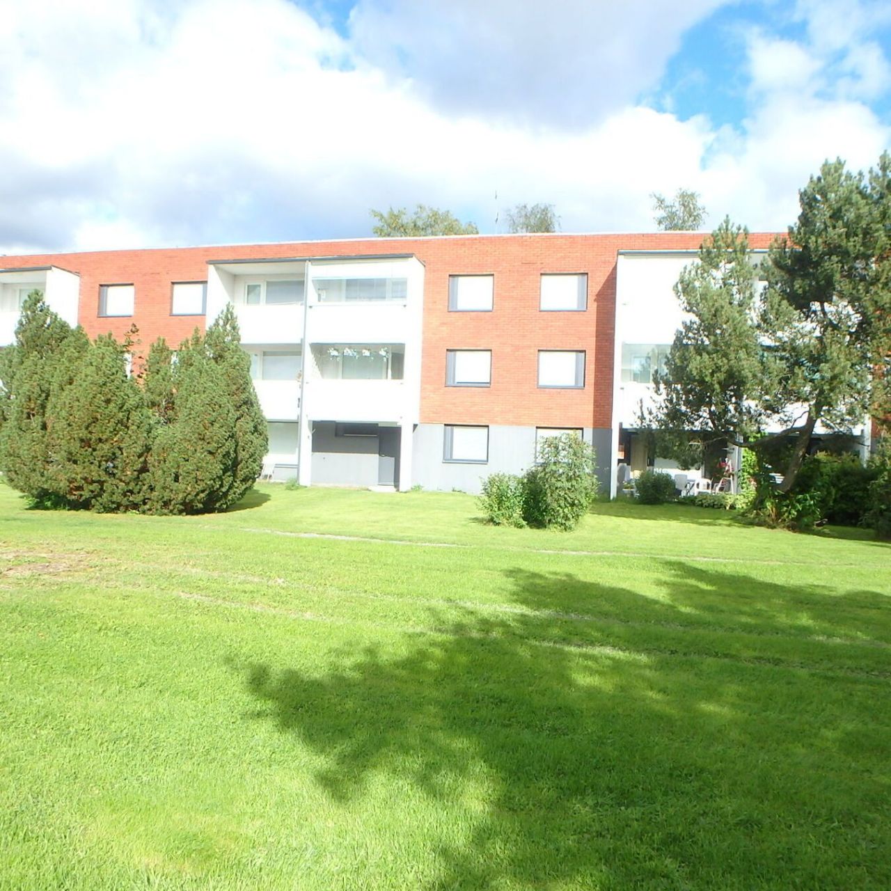 Appartement à Vaasa, Finlande, 75.5 m2 - image 1