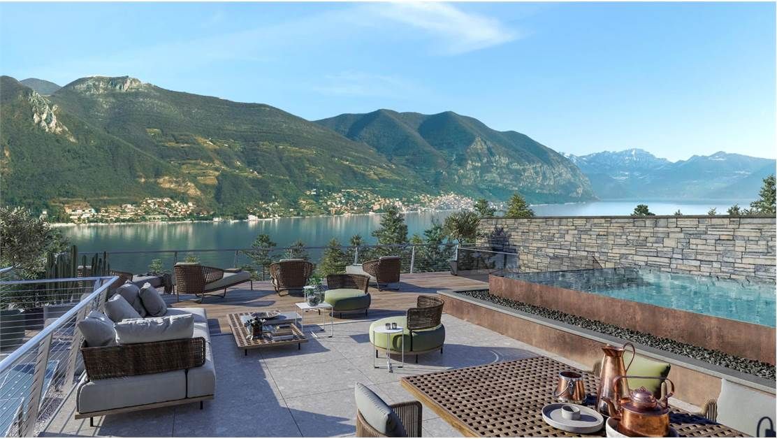 Villa by Lake Iseo, Italy, 212 sq.m - picture 1